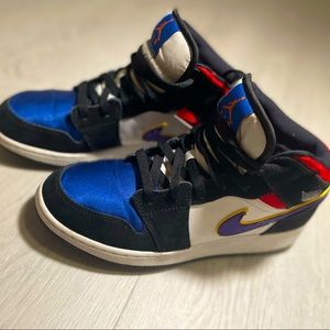 Air Jordan 1 mid SE GS “rivals”